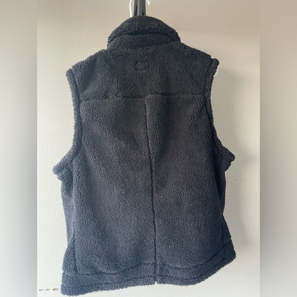 Ralph Lauren Faux Shearling Vest - Picture 2 of 3